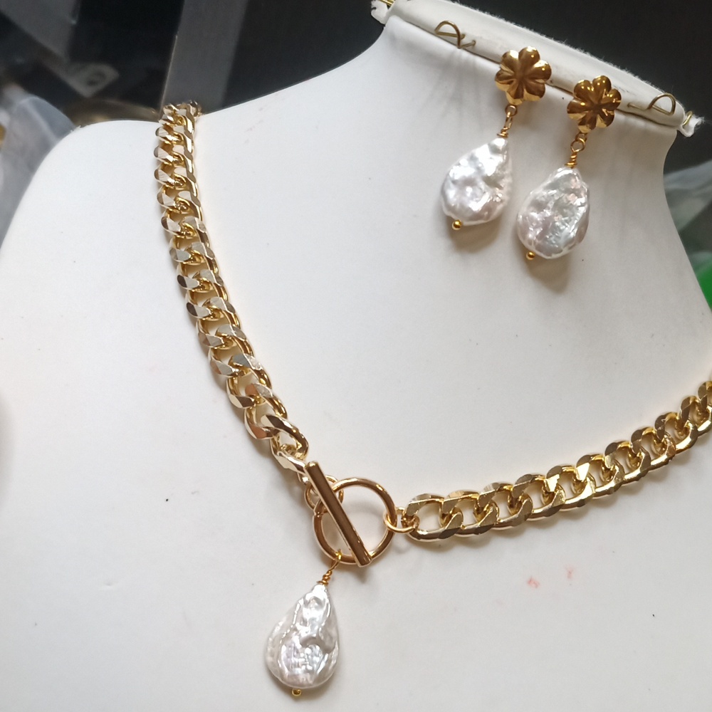 Freshwater Pearl Dangle cuban chain tugle clasp necklace and earrings set
